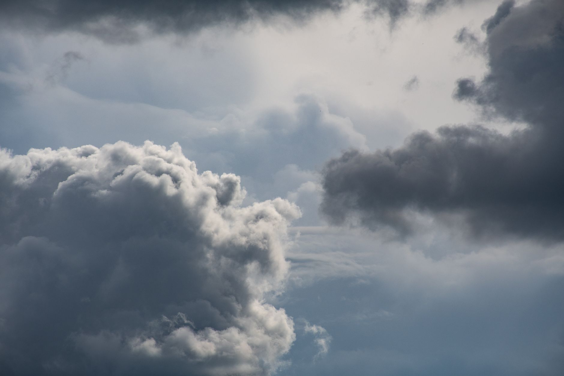 An illustration representing the word cloudy