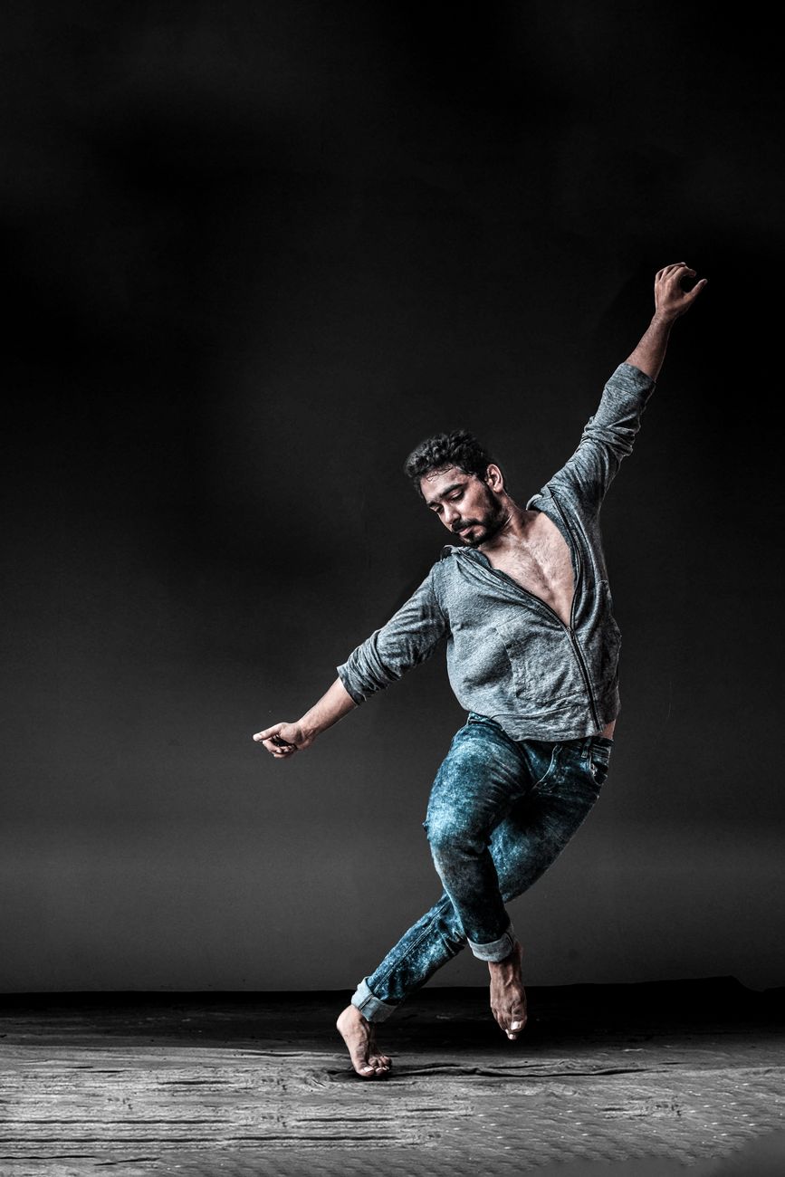 An illustration representing the word dance
